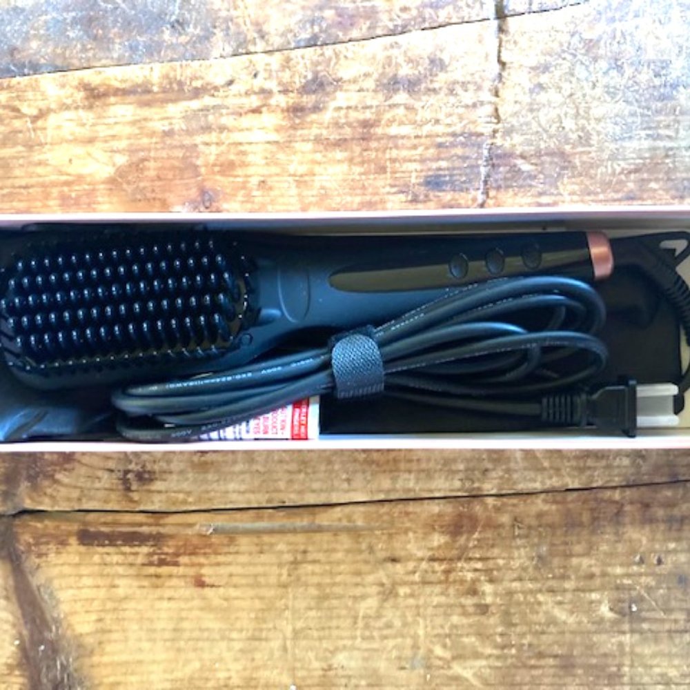 AMIKA   POLISHED PERFECTION    Straightening Brush